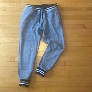 American Eagle black and white joggers